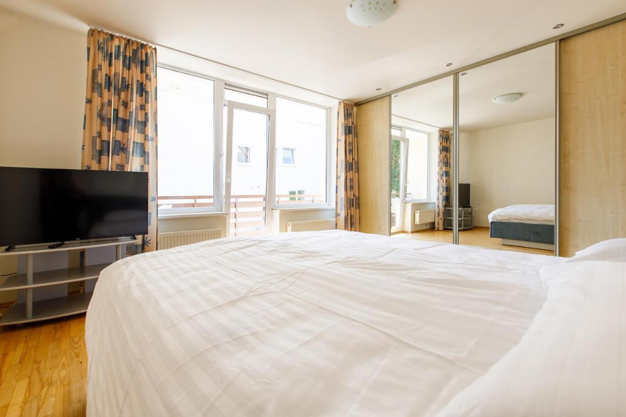 Viesbutis Prie Fontano Hotel Palanga Kültér fotó