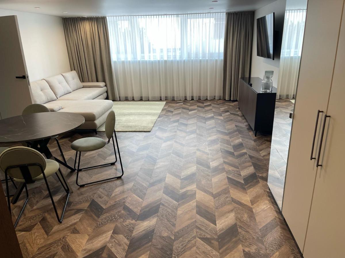 Viesbutis Prie Fontano Hotel Palanga Kültér fotó
